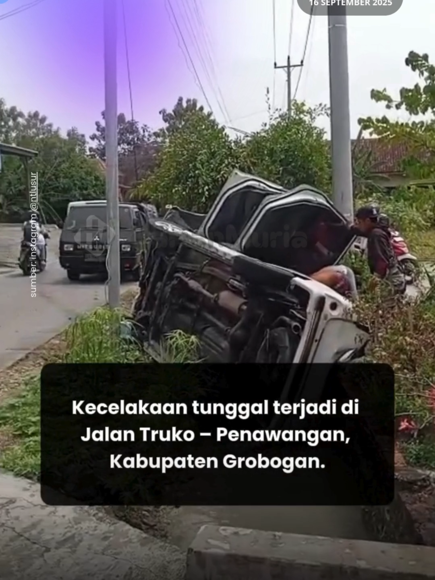 Kecelakaan tunggal terjadi di Jl. Truko – Penawangan, Kabupaten Grobogan, Selasa siang (16/09/2025) sekitar pukul 12.46 WIB. Mobil yang melaju dari arah barat diduga oleng karena sopir mengantuk. Beruntung, tidak ada korban jiwa dalam peristiwa ini. www.harianmuria.com #harianmuria #harianmuriacom #laka #grobogan #grobogan24jam
