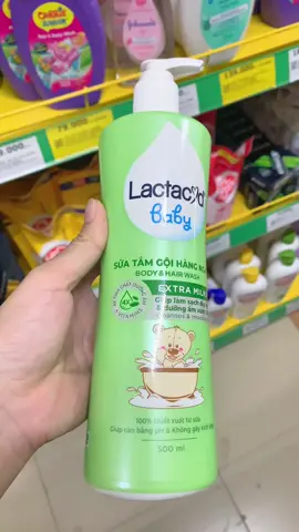 Sữa tắm gội hằng ngày Lactacyd baby extra milky bảo vệ, nuôi dưỡng da và tóc bé. An toàn ngay cả với làn da nhạy cảm nhất #suatamchobe #suatamgoitreem #lactacydbaby 