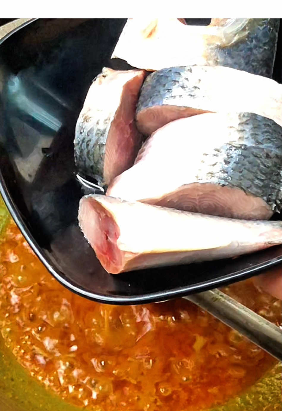কুমড়া দিয়ে ইলিশ মাছের ঝোল..... #tiktok  #tranding  #viral  #foryou  #amazing 