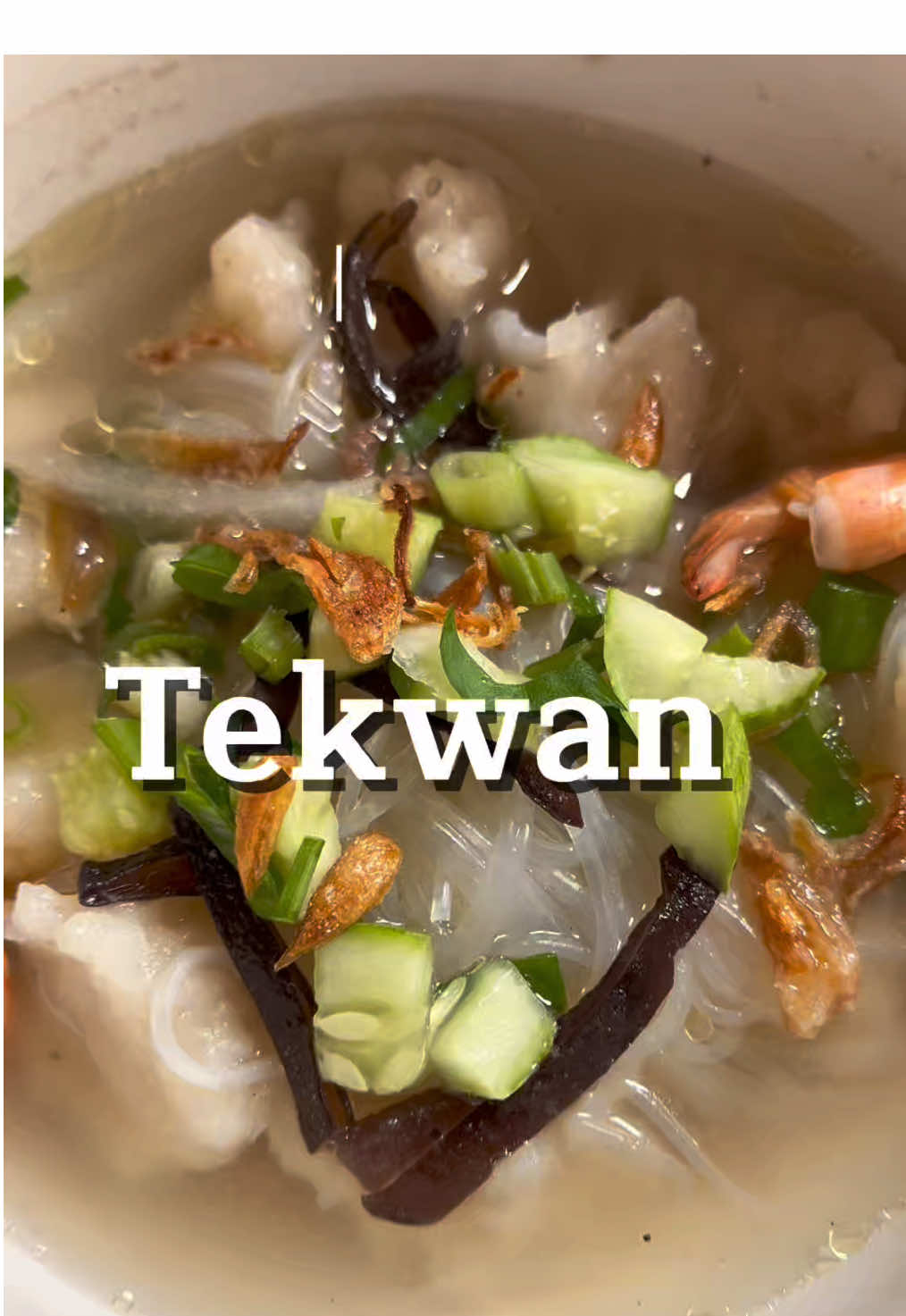 Resep tekwan ikan: -1kg ikan giling (Tenggiri,kakap,gabus dll) -4 putih telur -500ml air dingin -40gr garam -20gr micin/penyedap -10gr gula -sagu 750gram . BUMBU KUAH -2 bonggol bawang putih -lada -ebi -garam -penyedap -bumbu tekwan cap ayam -bengkuang -jamur kuping -soun -timun -daun bawang -daun sop -Bawang goreng -jeruk katsuri/nipis -cabe hijau( di rebus lalu haluskan) Selamat mencoba✨ #tekwan #tekwanpalembang #masakanrumahan #resepsimple #fyppppppppppppppppppppppp 