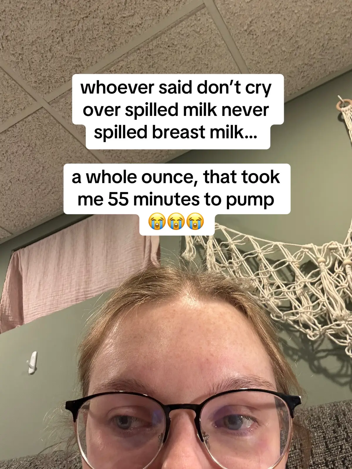 throwing hands w myself, may be postpartum hormones but that was devastating actually #breastfeeding #pumpingmama #breastmilk #lowmilksupply #MomsofTikTok 