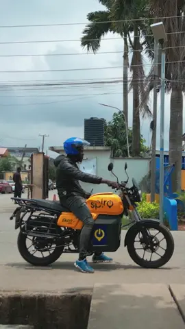 The First Electric Okada in Nigeria. We experienced and reviewed Spiro’s Ekon 450M1 Electric bike and also visited the a swap station. Full video is out now on YouTube…make sure you are there. Link in Bio.  #234drive #spiro 