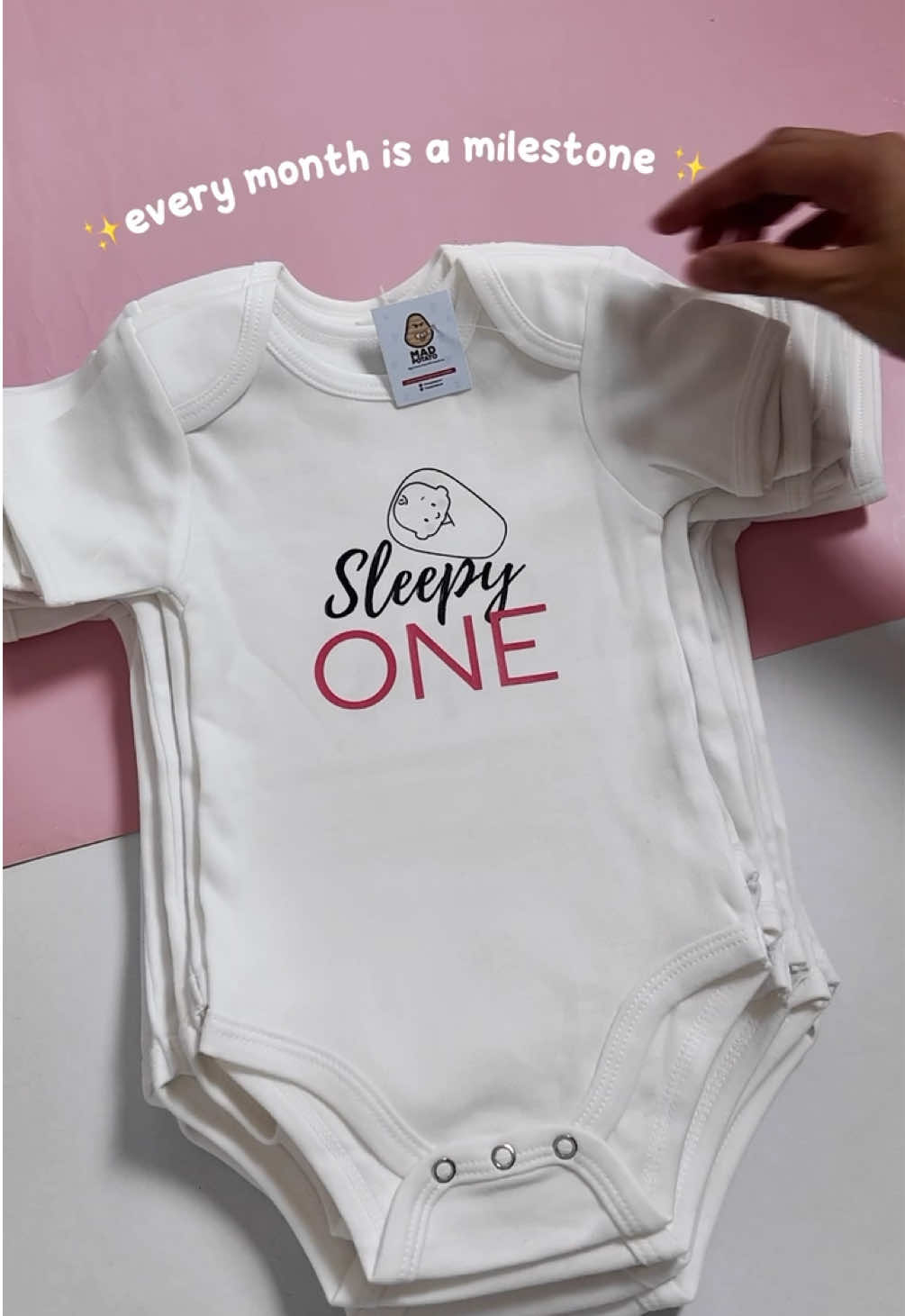 Make your baby girl’s first year extra special with our 1–12 months baby onesies set 💕 ✔️ Made of 100% premium cotton: soft, breathable & gentle on baby’s skin ✔️ Complete 12-piece set (1–12 months) ✔️ Available in different sizes & colors #MomsofTikTok #babyonesieph #onesiesph #ftm #momlife 