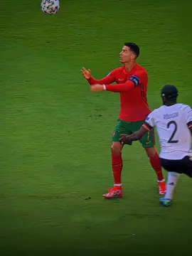 Ronaldo King 👑 #ronaldo #cr7fans #cristianoronaldo #cristiano #footballedit 
