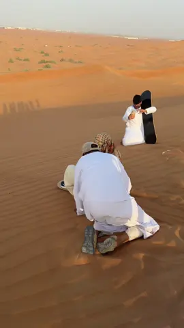 Nothing iconic like wearing white to a desert safari and rolling into sand 🥲🥲 #dubai #desertsafari #travel #jet2holidays #fyp 