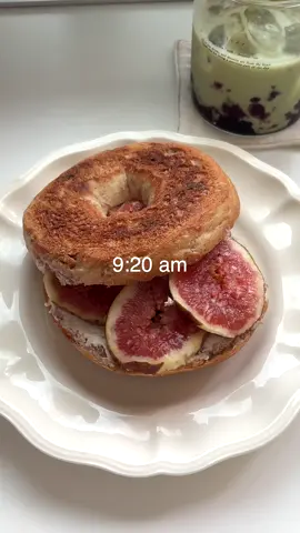 [유지어터 아침 ep.09] 무화과 샌드위치🍐 무화과 왤케 맛있는곤데..!.!..!!!! 제철과일을 먹읍시다🤍 ep.09 – Breakfast idea | Fig Sandwich Seasonal fruit time✨✨ . . #딤썸카페 #샌드위치 #베이글맛집 #레시피 #브런치맛집            