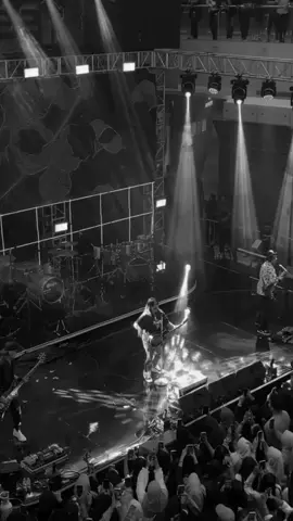 antara ada dan tiada>>>> #antaraadadantiada #utopia #lyrics #lirik #sikaditt__ 