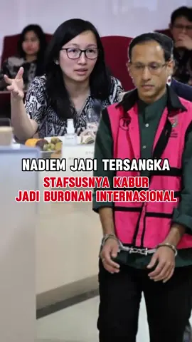 ‎Nadiem Jadi Tersangka, Stafsusnya Kabur Jadi Buronan Internasional ‎ ‎Bosnya sudah mendekam di penjara. Anak buahnya? Lari terbirit-birit, jadi buronan internasional. Namanya Jurist Tan, eks stafsus Nadiem Makarim. Kasusnya? Laptop Chromebook. Ironis ya, proyek digitalisasi pendidikan malah bikin pendidikan moral hilang. ‎ ‎Tapi jangan salah. Kejaksaan Agung nggak tinggal diam. Red Notice sudah dikirim ke markas Interpol di Lyon. Artinya, kemana pun Jurist Tan kabur, dunia ini tidak lagi luas baginya. ‎ ‎Lucu juga, korupsi katanya pintar. Tapi ujung-ujungnya cuma jadi tontonan: yang satu ditahan, yang satu sakit, yang satu kabur. Dan rakyat? Tetap jadi korban. ‎ ‎Justru di sini, Kejagung hadir, tegas. Menyisir yang di dalam negeri, memburu yang lari ke luar negeri. Karena hukum itu bukan pilihan menu, hukum itu keharusan. Dan pada akhirnya, kebenaran tidak bisa ditutup pakai ChromeOS. ‎ ‎#tangankanannadiem ‎#HukumHumanisBerkeadilan ‎#NadiemTersangka ‎#BuronanInternasional ‎#KejagungTegas 