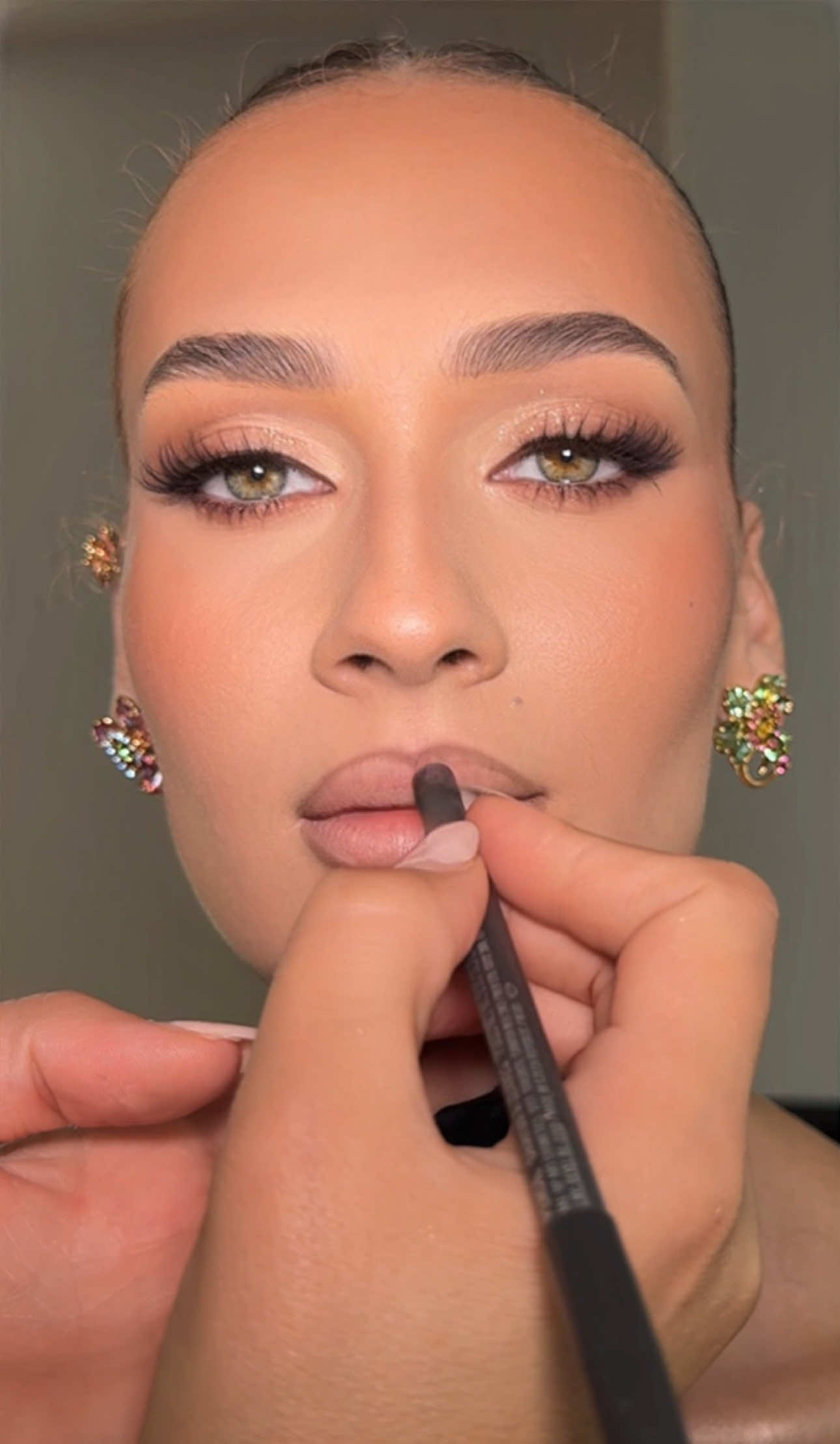 Glam on the gorgeous @monikekrasniqi 💕 #fyl #explore 