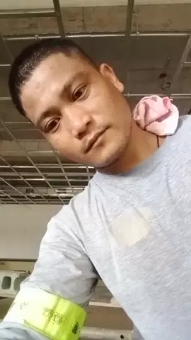 wrok nanamn Tau manga kagaya ko na Constraction boy na masepag laban lang Tau sa trabahu natin para sa mahal ntin sa buhya