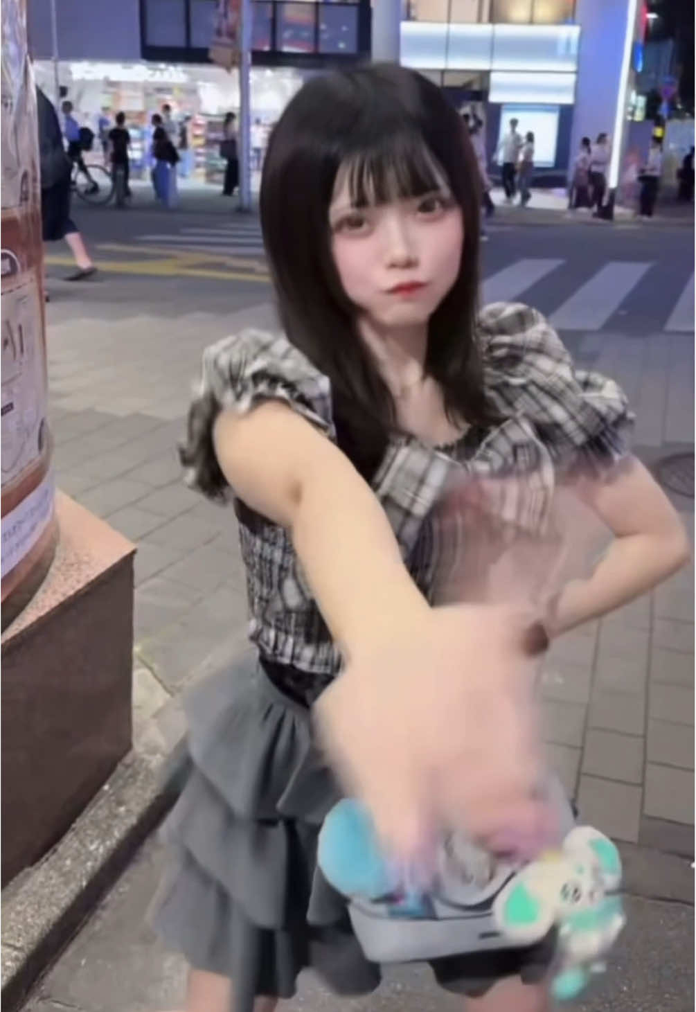 2年半かけて20キロ痩せたけど、二の腕タプタプしすぎてて泣ける。二の腕って全然痩せないどうしたらいいですか？筋トレはしたくないです(終わり) #コンカフェ嬢 #ダイエット #骨格ストレート #ポルン 