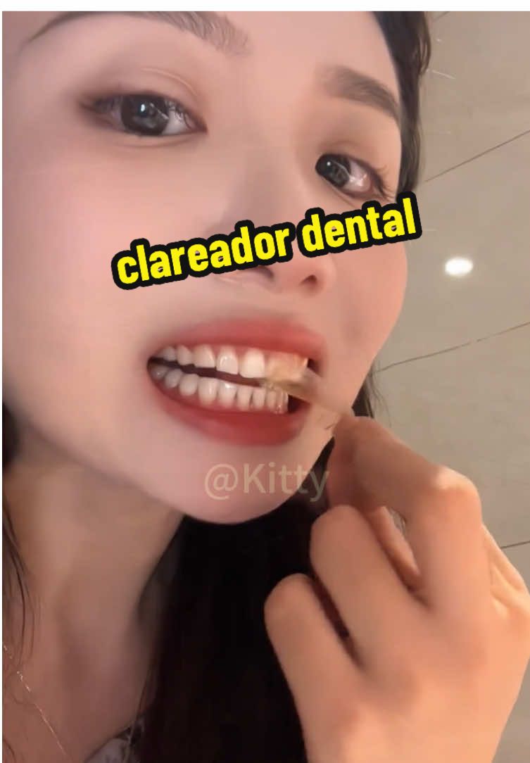 Clareamento Dental Rápido: 5d White Teeth Tiras - 14 Tiras Eficazes😍😍 #🦷 #clareadordental #tiktok99superofertas #coisasboas #tiktokshop 