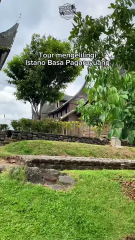 Siap yang udah pernah keliling dari luar istano basa pagarayung niiii???😲 info selengkapnya: ☎️ Hubungi kami:   www.wasap.my/6285363931010 https://wa.me/6282219220552 harisati pakej percutian murah padang bukittinggi #sumbarrancak #rancakbana #minang #padang #bukittinggi 