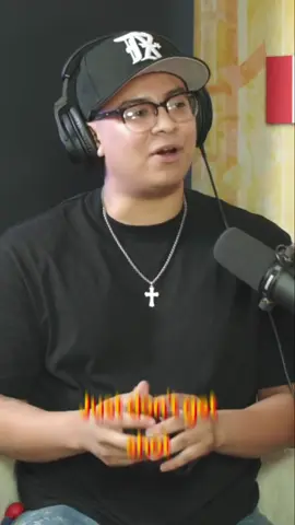 Creating whenever inspiration strikes? Some artists like to keep it spontaneous, while others thrive on routine. What's his creative process? #creativeprocess #musicstudio #artistlife #spontaneous #DailyRoutine