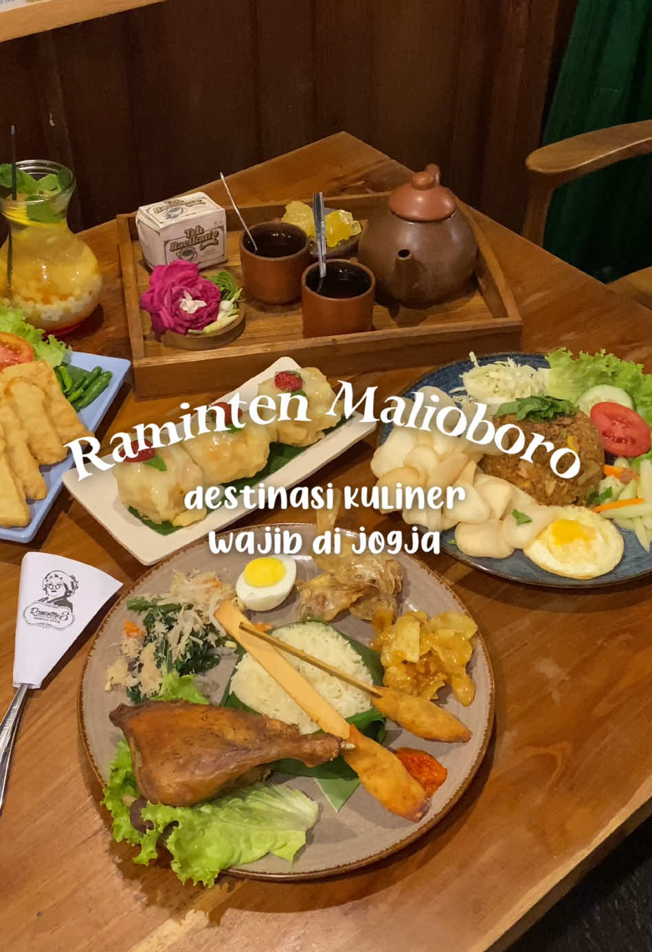 📍Raminten Malioboro | kalo ke Malioboro wajib banget buat cobain resto tradisional jawa yang ada di lantai 3 Gd. Hamzah Batik ini😍🤤 #kulinerjogja #explorejogja #restojogja 