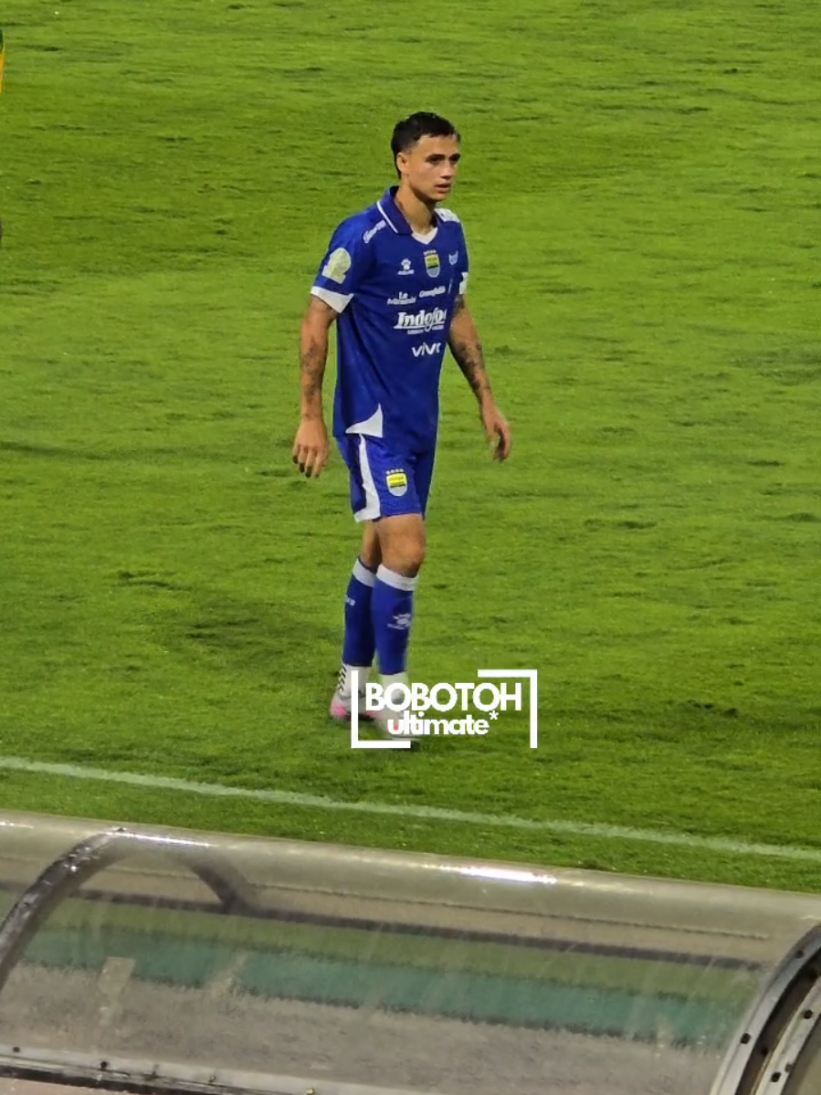 kira-kira panggilan sunda apa yang cocok buat Eliano Reijnders bob? #persib #elianoreijnders 