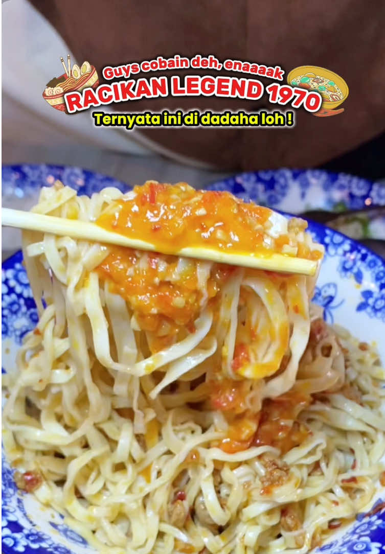 Racikan Bakmi legend dari 1970 yang ada di Tasikmalaya nih guys 🤤 Guys kalian wajib banget deh cobain bakmie elyza yang satu ini, racikannya bikin nagih banget loh apalagi dipadukan sama kuang baso & pangsit basahnya.. enaaaakkkk 😭🤤.. Eits tenang aja gahanya bakmie elyza, di dadaha junction ini juga banyak banget menu makan & minumannya.. salahsatu minuman segar yang aku suka disini es campur duriannya, dinikmati dicuaca kaya gini enak banget loh 🤤.. 🏡 Bakmi Elyza ( Dadaha Junction ) @DadahaJunction  📍Jl. Lingkar Dadaha No.24a 🕰️09.00 - 21.00 💵 Mulai dari 19.000.. #BakmieTasik #DadahaJunction #BakmieLegendditasik #Kulinertasik #YangbarudiTasikmalaya