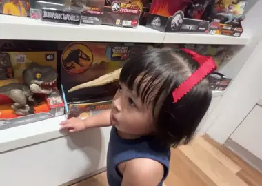 teteh udah ga takut lg sama dino🦕🦖 #lily #princesslily #rayyanza #cipung #raffinagita1717 