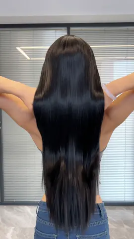 A smooth and flowy black long-hair wig#FallFreshness #TikTokShopRestock #hairstyle #wig #tiktokshop 
