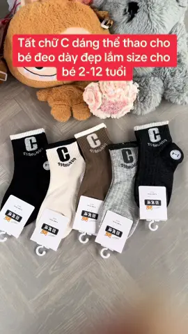 Tất thể thao bé trai
