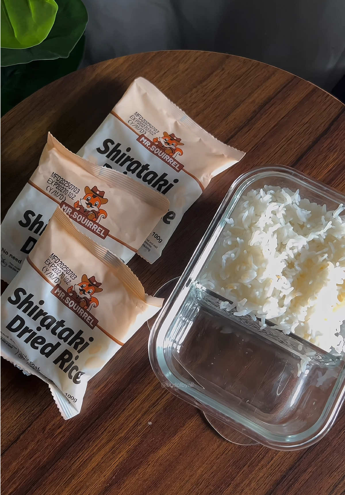 Replying to @Teacher jenifer @Ali ☀︎ Perfect for those on a diet! 🍚✨ Shirataki Rice – FDA approved, easy to prep, and low in carbs. Your new go-to for guilt-free meals! #shiratakirice #mrsquirrel #dryshiratakirice #fdaapproved #diet 
