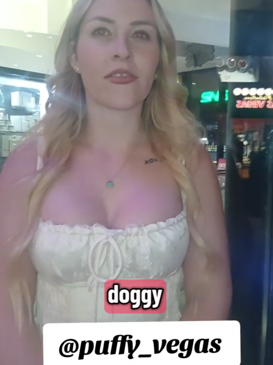 @puffy_vegas Front door or back door THONG OR COMMANDO couple or two guys COUGAR EDITION #frontdoororbackdoor #coupleortwoguys #hotburnette #puffy_vegas #foryou 