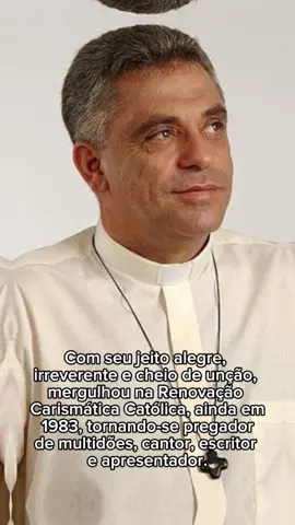 Correção importante: Padre Léo nasceu em 9 de outubro de 1961. Padre Léo: engraçado, bravo, ungido e cheio do Espírito Santo. Suas palavras atravessaram gerações… e ainda hoje queimam em nossos corações.  #PadreLéo #FéViva #CançãoNova #LegadoEterno #PalavraDeDeus