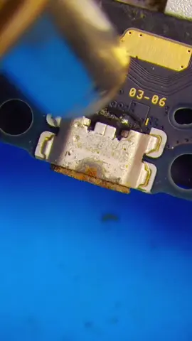 fix problème de charge remplacement du connecteur de charge #reparacion #electronics #trinding #europe #fix 