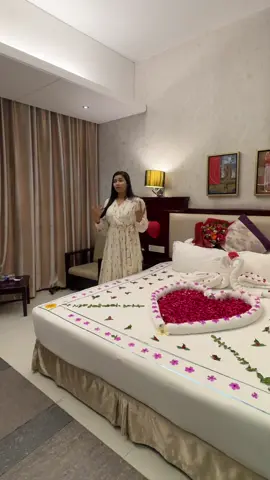 অন্য কারো ফুলশয্যা ঘরে আমি 😅