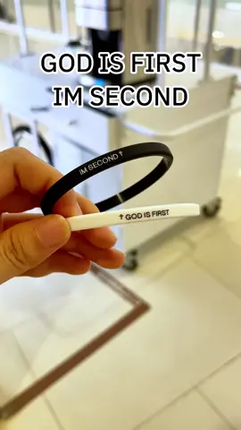 this is EPIC😂😭What would you do if your grandma gave you this... #inspirebracelet #giftideas #inspire #tiktokmademebuyit #fyp