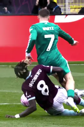 Đá bóng như đi đốn củi #florianwirtz #liverpool #PremierLeague #football #xuhuong