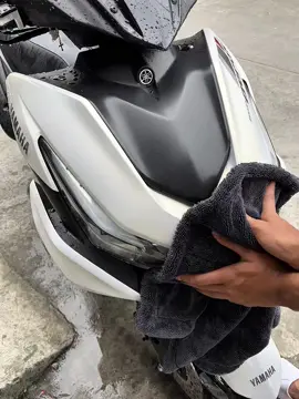 tanggal pati watermarks eh | #microfiber #motorcycle #motorwash #basahan #trending 