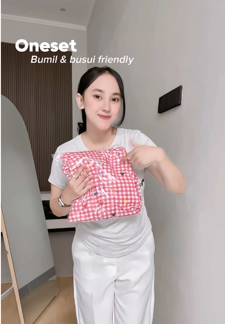 Akhirnya dapet motif yang iniiii, gemec bgt suerrrr 🥹🫶🏻 #oneset #onesetbumil #onesetbusui #onesetkekinian 