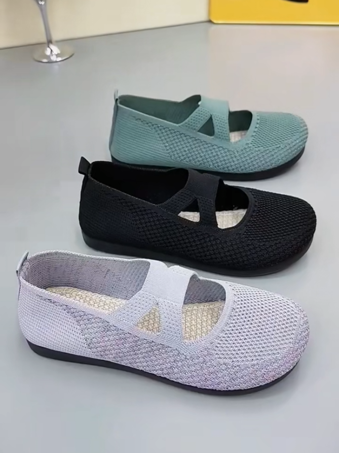 #sepatusneakers #sepatusneakerswanita #outifwanita #sepatuwanita #terlaris 