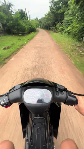 A đâu có chở xe cà tàn đâu . A chở bằng máy bay phản lực mà 🤭 #Yaz125zr #xuhuongtiktok #xuhuong #viral #lelongho2808🚀 