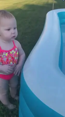 The baby's reaction was unexpected.😂#baby #Foryou #happyathome #happy #cute  