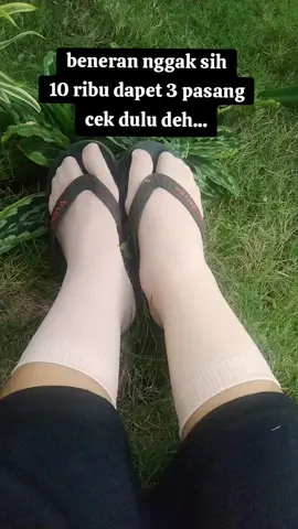 kaos kaki jempol muslimah#kaoskaki #kaoskakijempol #kaoskakisekolah #gratisongkir #tiktokshop 