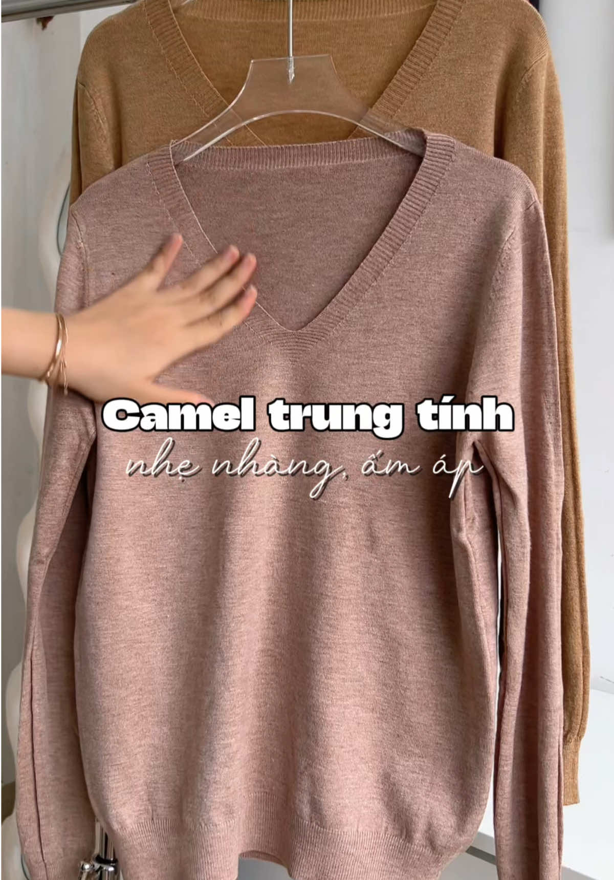 Tông màu camel trung tính, nhẹ nhàng, ấm áp ✨💓 #doxinhnhamelinfa #aolen #aolennu #cardigan #aolendetkim #mongtoghi #macdepmoingay #thoitrang 