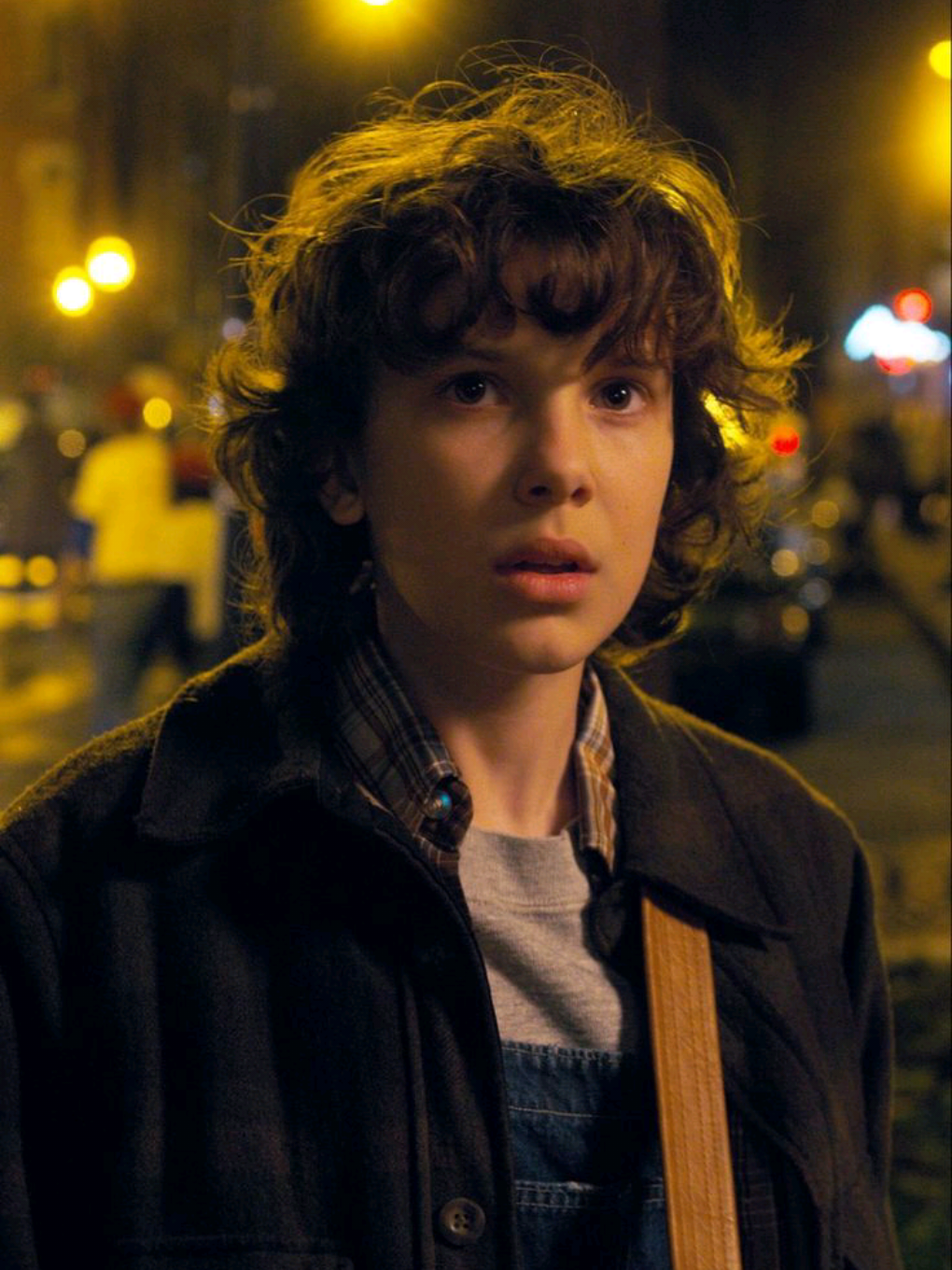 یه توضیحی باید بدم ، ببیند ۱۰۰٪ که ال و مایک عاشق هم بودن ، و کارتون پایینی هم یه همچین چیزی بود ، من از این صحنه ها دژاوو گرفتم و خب دیگه رو گوشیم هردوش بود ، ادیتش زیاد جذاب نشده عذر می‌خوام ، تلاش کردم ولی نشد ، در هر حال سعی نکردم بگم اینا توی یه سبک هستن سعی دارم بگم حسادت چیکار می‌کنه🙏 name movie چیزای عجیب/استار علیه نیرو های شیطانی  . . . . . . . . . . . . . . . . . . . . #jealous  #tiktok  #star  #strangerthing  #marco 