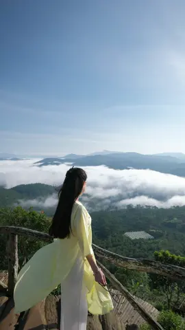 Một nơi gọi là tiên cảnh, mây đẹp thật ạ..... #tutap #chualanhtamhon #nammobonsuthichcamauniphat #phat #quantheambotat #fyp #xuhuingtiktok @Kenhcuathithanh @Nương nhờ cửa Phật @Tiên Thanh 