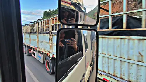 သူကျော်ကိုယ်ကျော်နဲ့ဟုတ်နေရော်🤧🤧#tiktokmyanmar2025🇲🇲🇲🇲 #မင်းတို့ပေးမှ❤ရမဲ့သူပါကွာ #ဆင်ဖြူတော်groups #ကားဆရာညီကိုများအားလုံးဘေးရန်ကင်းပါစေ #ရှမ်းပြည်တောင်ပိုင်း 