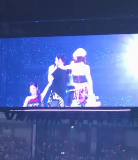 Nayeon,Momo and Sana dancing on Jeongyeon 😭😅  #twice #najeongmosajimidachaetzu #twice_thisisfor_world_tour #TWICEATTOKYODOMED1 