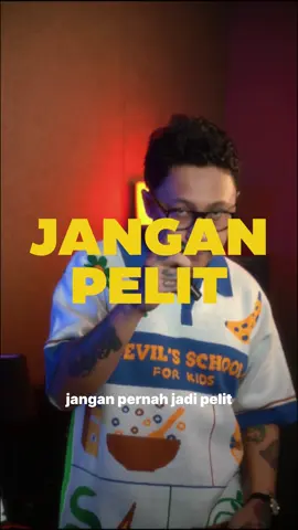 JANGAN PELIT! Semakin pelit, semakin sempit hidupmu rasanya. Padahal rezeki itu kayak air—makin dialirin, makin deras ngalir balik ke kita. Kalau ditahan? Bau, mampet, nggak kemana-mana. Ingat, pelit itu bukan hemat… tapi miskin hati. Sedekah nggak bikin miskin, traktir temen nggak bikin bangkrut, bahagiain orang tua nggak bikin jatuh miskin. Yang bikin miskin itu pikiran sempit. Yang bikin kaya itu hati yang lapang. ✨
