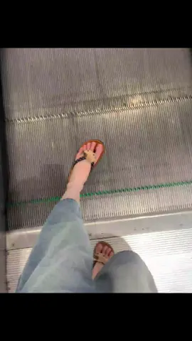 Dép Tông Nữ Xỏ Ngón Sticker Mèo Kitty Đế Mềm Đi Biển Phong Cách Mới, Đế Dày đẹp xịn sò