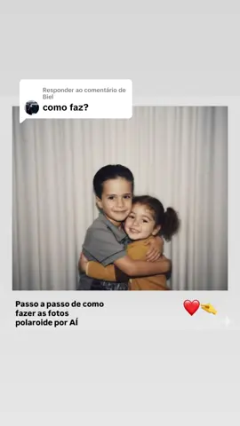 Respondendo a @Biel  Tutorial foto polaroid Gemini : Gere uma foto no estilo Polaroid mesclando as duas imagens enviadas como referência. Mantenha os rostos exatamente como nas imagens de referência, sem distorções. Ambas as pessoas devem aparecer da cintura para cima, olhando para a câmera. Adicione interação natural, como abraço, para parecerem próximas na mesma cena. Equalize a iluminação, temperatura de cor, brilho e contraste para aparência coerente, como se estivessem no mesmo ambiente. Ajuste o ângulo e a perspectiva para parecer uma única foto. O fundo deve ser uma cortina branca de tecido leve e levemente desfocada. Aplique borda clássica de Polaroid, granulação suave e foco levemente macio. Iluminação com flash frontal em sala escura, sombras consistentes atrás das pessoas. Resultado final deve ser natural, sem aspecto de montagem, com tons de pele realistas. #namoro #datedecasal #polaroid #tutorial #gemini 