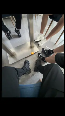 Dior b22 nike shox😍