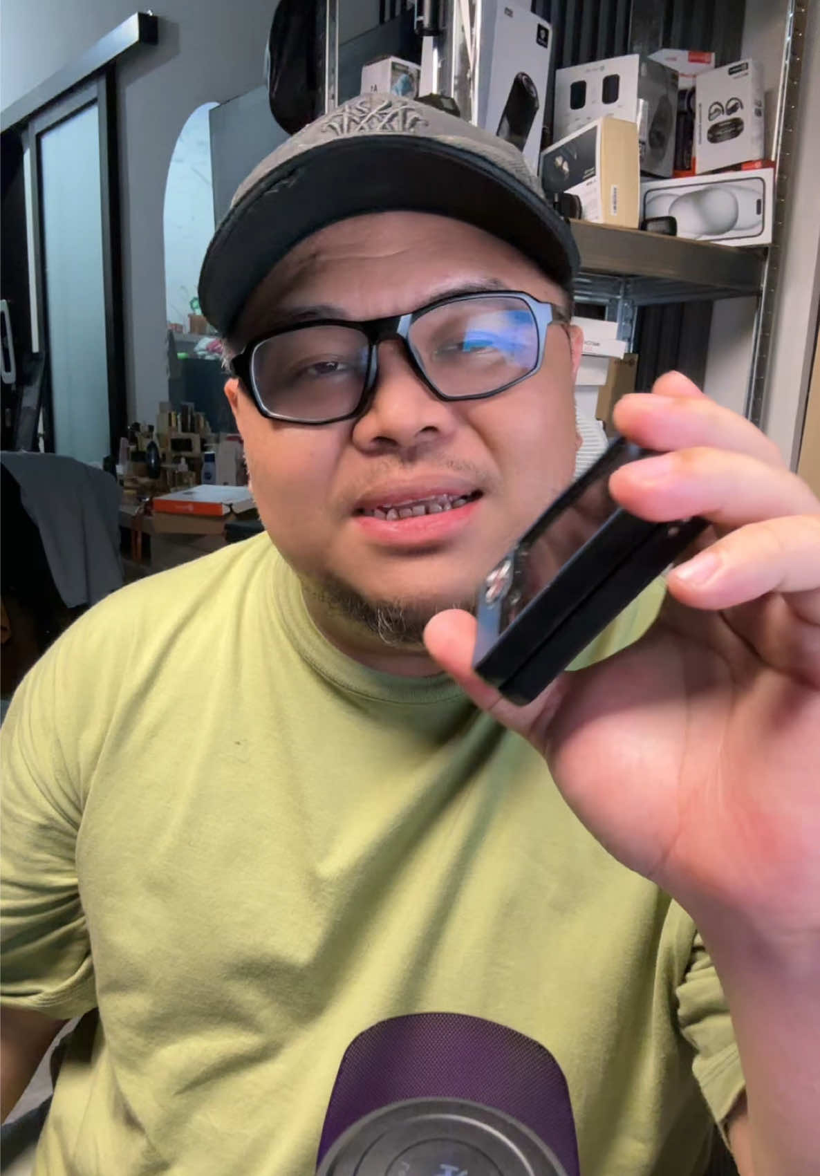 #stitch dengan @Getizen sory karena stich jadi ga bisa bisa gue edit cut to cut ya, jadi panjang curhatnya hehe #aftersales #samsungservice #samsungzflip
