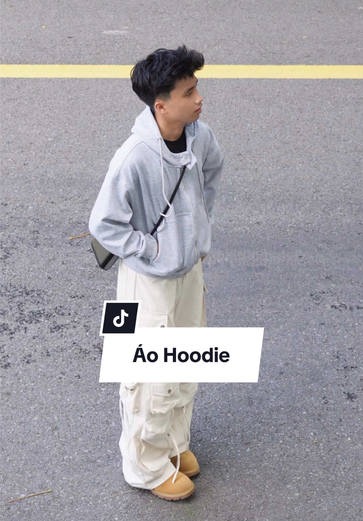 Ê con hoodie mặc đẹp mà ít xù lông như này mà giá ngon nha. Dễ mang dễ phối đồ nữa á #hoodie #aohoodie #ao 