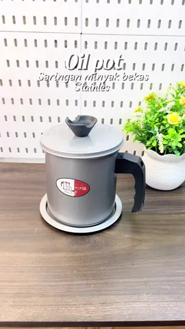 Biar gak kotor minyak bekasnya bisa disaring pake oil pot ini ya #oilpot #saringanminyakbekas 