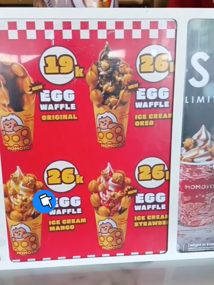 Cobain es krim & egg waffle di Momoyo ternyata rasanya MANTAP #momoyo #fyp #viral #sorotan #semuaorang 